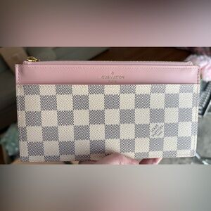 🌸Louis Vuitton Slim Purse in Damier Azur🌸